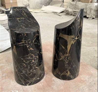 Base de lâmpada em mármore preto